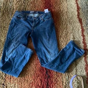 Levi’s slight curve jeans
